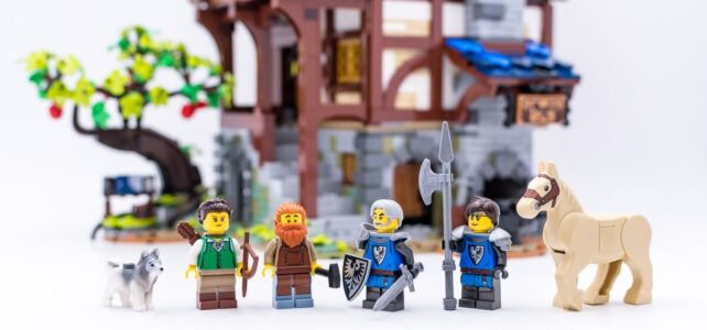 Review LEGO Ideas 21325 Medieval Blacksmith