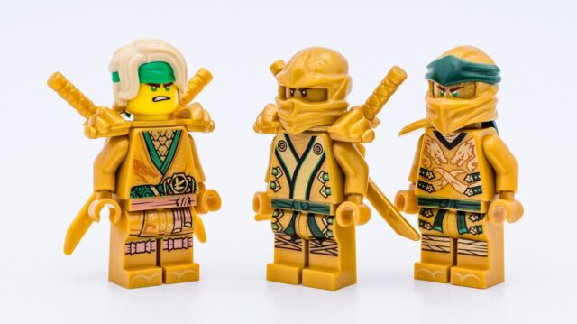 LEGO Ninjago 2021 Golden Lloyd minifigures
