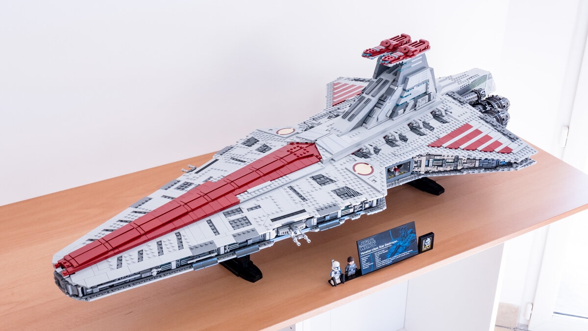 Chez LEGO : le set Star Wars 75367 Venator-Class Republic Attack