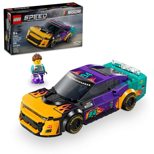 LEGO Speed Champions 76935 NASCAR Next Gen Chevrolet Camaro ZL1