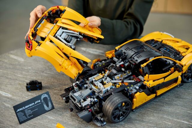 LEGO Technic Ultimate 42172 McLaren P1