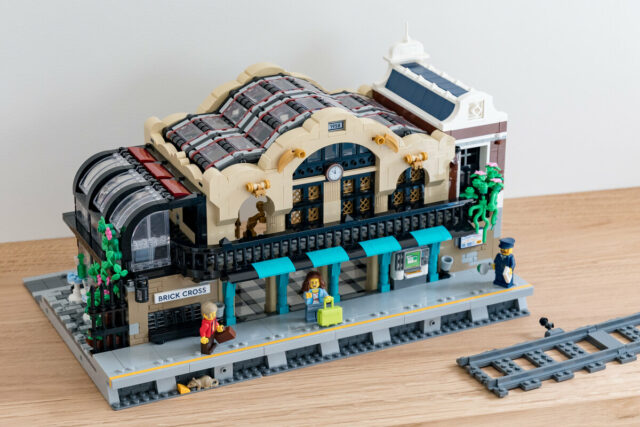 Review LEGO 910034 Brick Cross Train Station (Bricklink Designer Program Series 2)