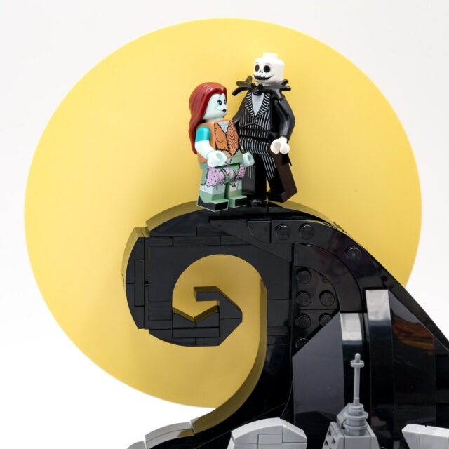 Review LEGO Ideas 21351 Disney Tim Burton's The Nightmare Before Christmas