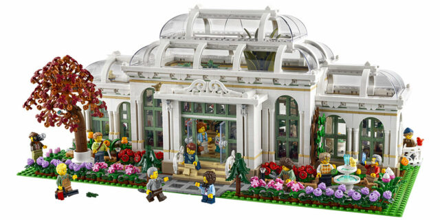 LEGO Ideas 21353 Botanical Garden