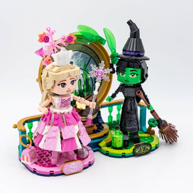 Review LEGO Wicked 75682 Elphaba and Glinda Figures