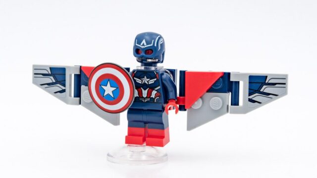 Review LEGO Marvel 76292 Captain America vs. Red Hulk Battle