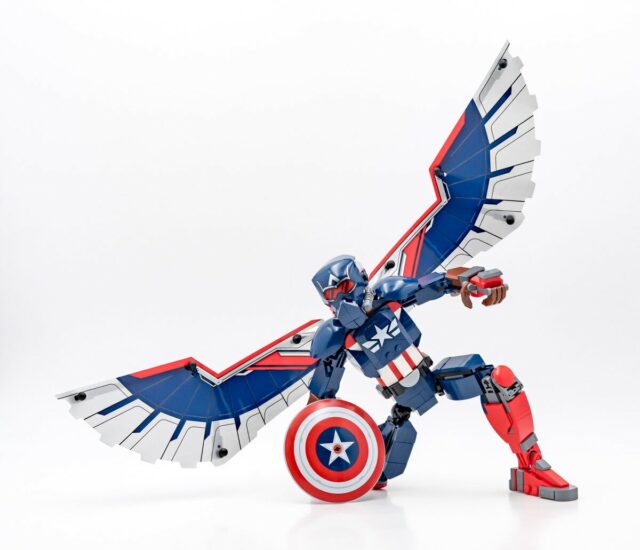 Review LEGO Marvel 76296 Sam Wilson Captain America Buildable Figure