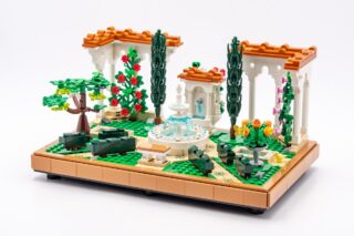 Review LEGO Icons 10359 Fountain Garden