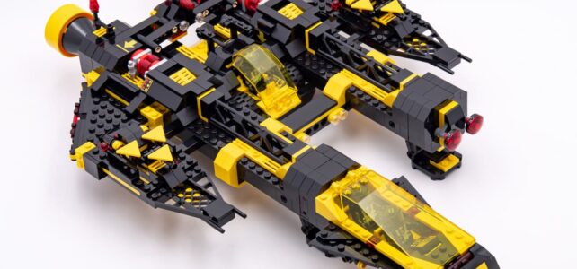 Review LEGO Icons 10355 Blacktron Renegade