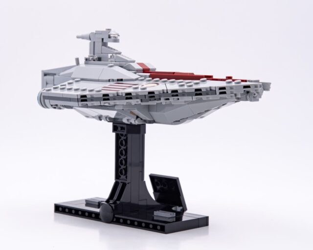 Review LEGO Star Wars 75404 Acclamator-class Assault Ship