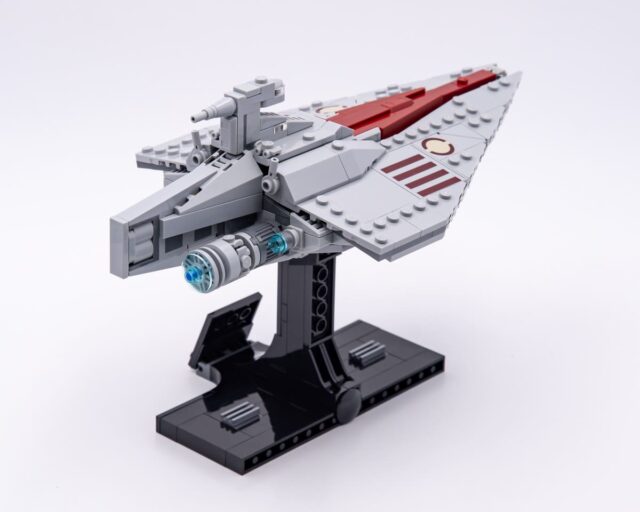 Review LEGO Star Wars 75404 Acclamator-class Assault Ship