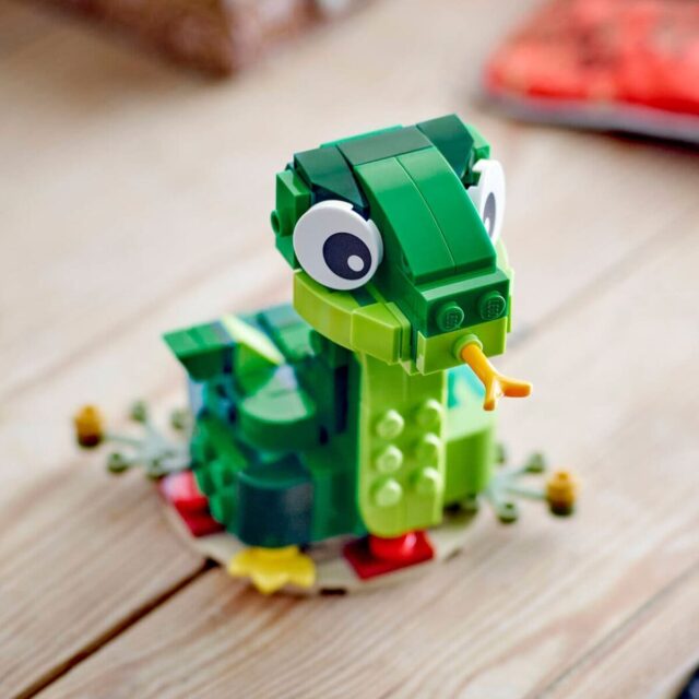 Chez LEGO : le cadeau 40707 Year of the Snake offert dès 70€ d'achat