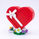 Review LEGO Creator 40759 Celebration Series : 2. Valentine's Day Box