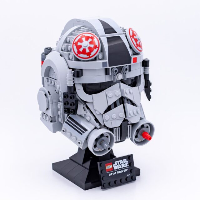 Review LEGO Star Wars 75429 AT-AT Driver Helmet