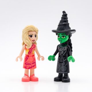 Review LEGO Wicked 75683 Glinda and Elphaba's Dormitory