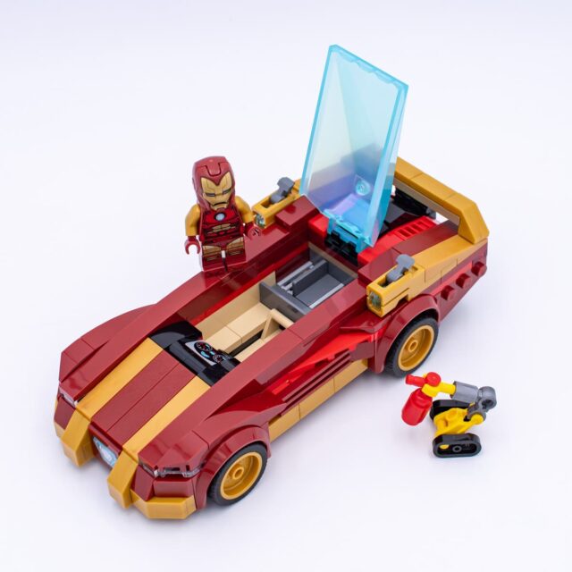 Review LEGO Marvel 76310 Iron Man Car & Black Panther vs. Red Hulk