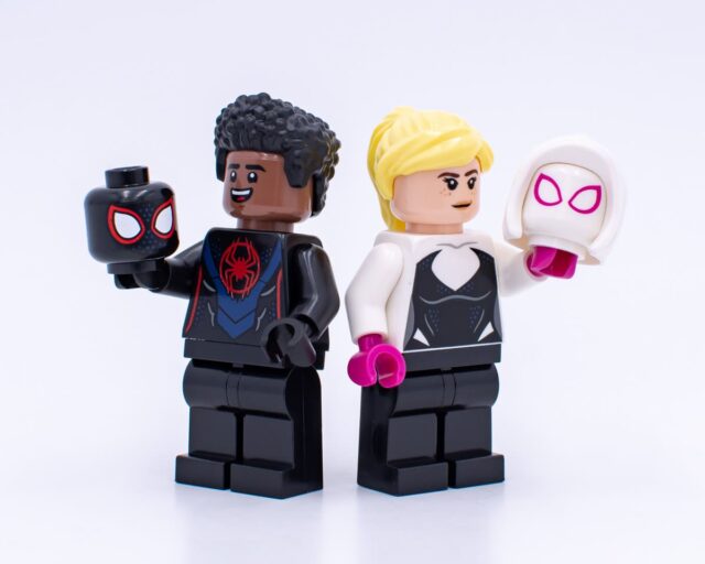 Review LEGO Marvel 76311 Miles Morales vs. the Spot