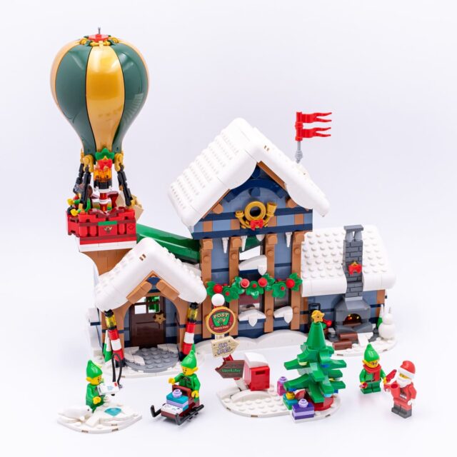 Review LEGO Winter Village 2024 Icons 10339 Santa's Post Office