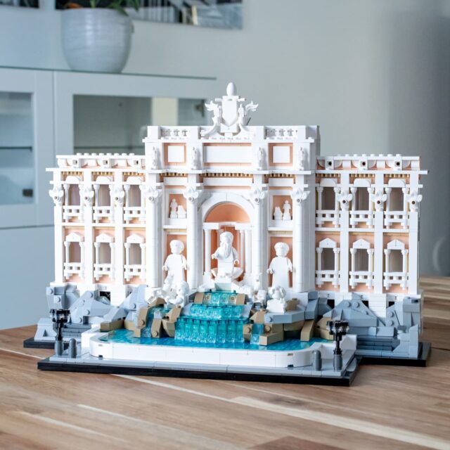 Review LEGO Architecture 21062 Trevi Fountain