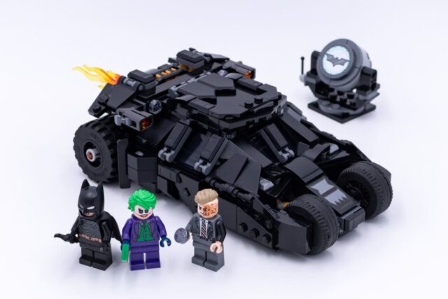 Review LEGO DC 76303 Batman Tumbler vs. Two-Face & The Joker