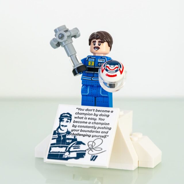 Review LEGO Icons 10353 Williams Racing FW14B & Nigel Mansell